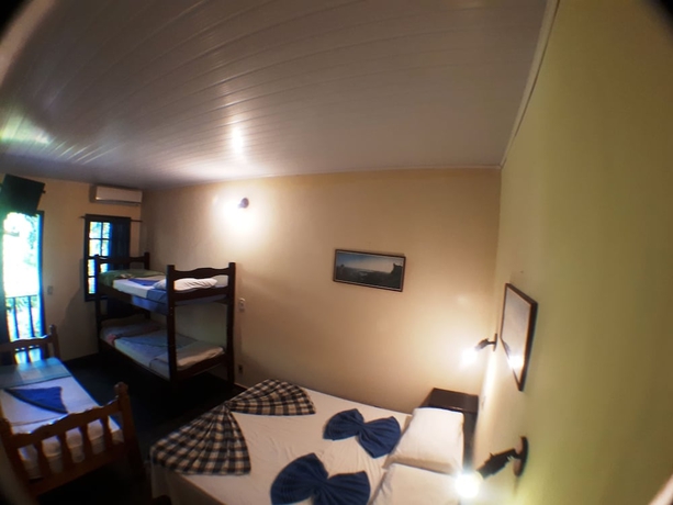 Imagen de la habitación del Hotel Pousada Alicia B&uacute;zios. Foto 12