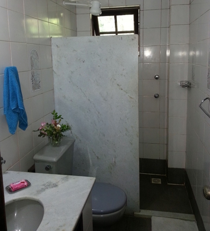 Imagen de la habitación del Hotel Pousada Alicia B&uacute;zios. Foto 14