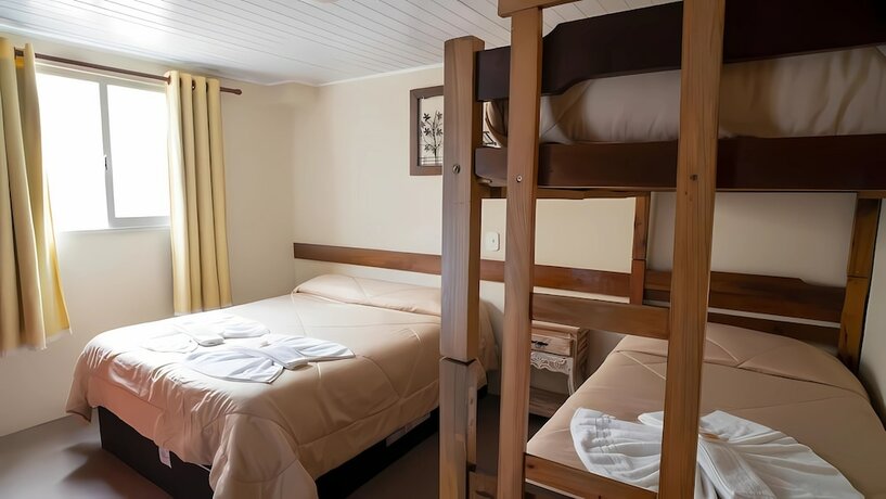 Imagen de la habitación del Hotel Pousada Arauc&aacute;ria, Campos do Jordao. Foto 14