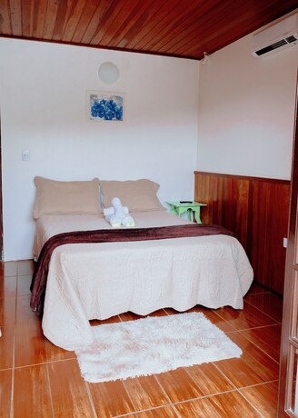 Imagen general del Hotel Pousada Arauc&aacute;ria Su&iacute;tes. Foto 9