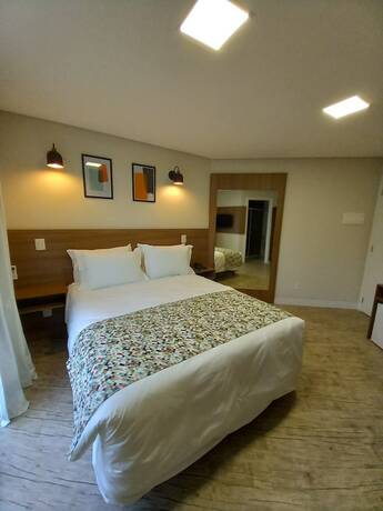 Imagen de la habitación del Hotel Pousada Augusta. Foto 15