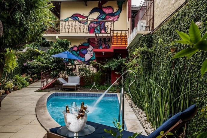 Imagen de la piscina del Hotel Pousada Baob&aacute;, OLINDA. Foto 19