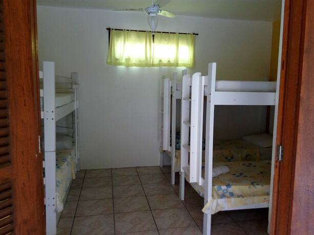 Imagen de la habitación del Hotel Pousada Beira Mar, Garopaba. Foto 17