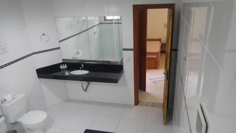 Imagen de la habitación del Hotel Pousada Bemtevi Em Búzios. Foto 17