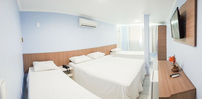 Imagen de la habitación del Hotel Pousada Boi Bumb&aacute; Tamba&uacute;. Foto 14