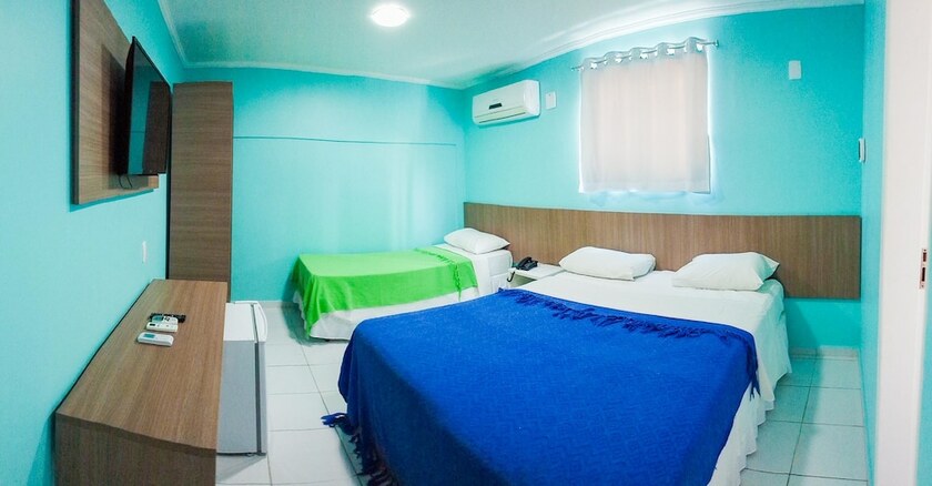 Imagen de la habitación del Hotel Pousada Boi Bumb&aacute; Tamba&uacute;. Foto 19