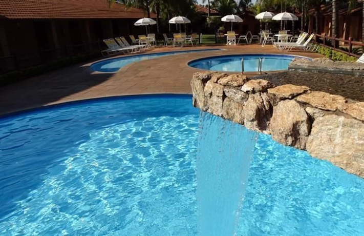 Imagen de la piscina del Hotel Pousada Brilho Do Sol, Ol&iacute;mpia. Foto 14