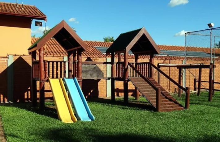 Imagen de los exteriores del Hotel Pousada Brilho Do Sol, Ol&iacute;mpia. Foto 10