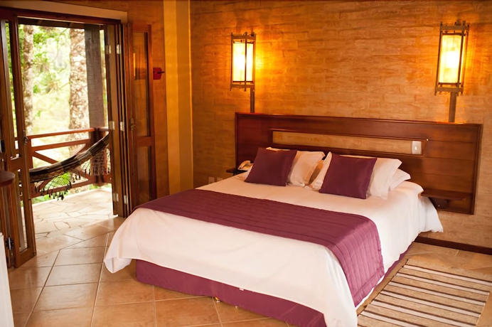 Imagen de la habitación del Hotel Pousada Bucaneve. Foto 5