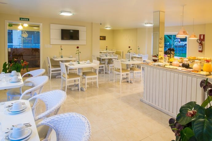 Imagen del bar/restaurante del Hotel Pousada Cabanas Rota Do Sol. Foto 3