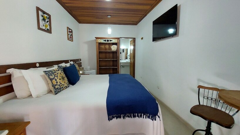 Imagen de la habitación del Hotel Pousada Canoa Cai&ccedil;ara. Foto 20