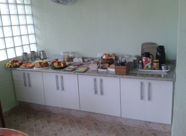 Imagen del bar/restaurante del Hotel Pousada Canto Da Ilha. Foto 3