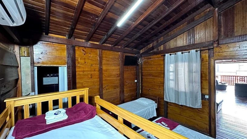 Imagen de la habitación del Hotel Pousada Canto da Montanha Guaruj&aacute;. Foto 6