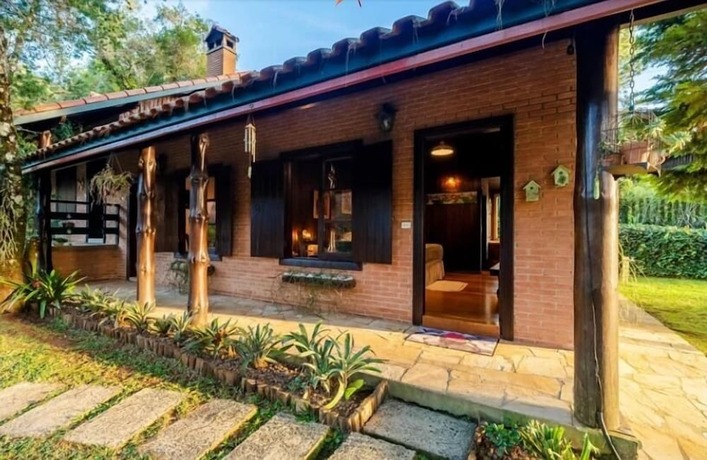 Imagen de la habitación del Hotel Pousada Cantos e Contos, Camanducaia. Foto 19
