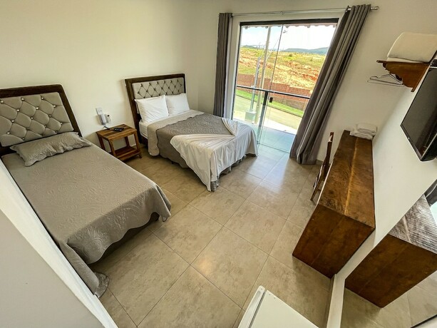 Imagen de la habitación del Hotel Pousada Capit&oacute;lio. Foto 16