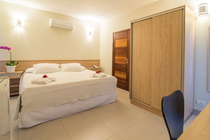 Imagen de la habitación del Hotel Pousada Carolina. Foto 11