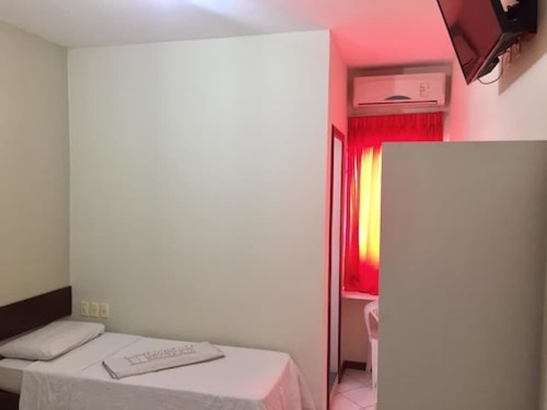 Imagen de la habitación del Hotel Pousada Central, Feira de Santana. Foto 16