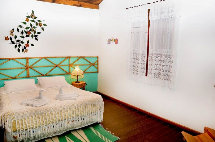 Imagen de la habitación del Hotel Pousada Chal&eacute;s Do Lago. Foto 14