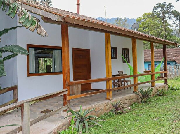 Imagen de la habitación del Hotel Pousada Chal&eacute;s Do Lago. Foto 17