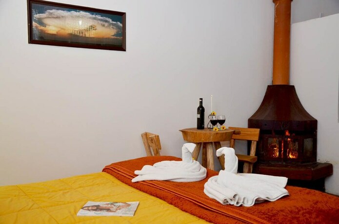 Imagen de la habitación del Hotel Pousada Chal&eacute;s Do Lago. Foto 23