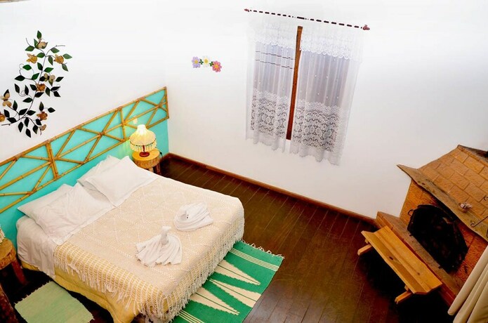 Imagen de la habitación del Hotel Pousada Chal&eacute;s Do Lago. Foto 33