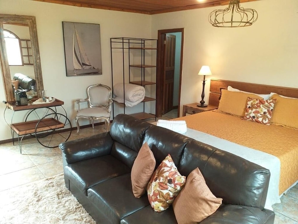 Imagen de la habitación del Hotel Pousada Charlotte. Foto 8