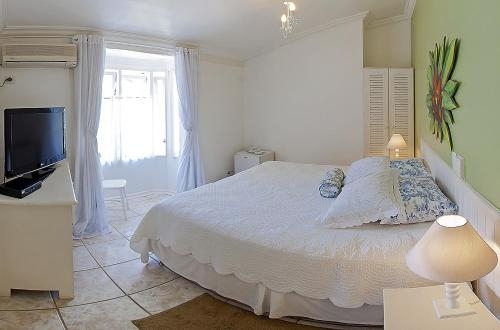 Imagen de la habitación del Hotel Pousada Chez Louise Et Louis P&eacute; Na Areia. Foto 10