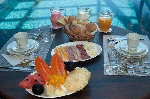 Imagen general del Hotel Pousada Chez Louise Et Louis P&eacute; Na Areia. Foto 4