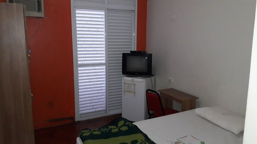 Imagen de la habitación del Hotel Pousada Cl&iacute;nicas Jardins Paulista. Foto 12