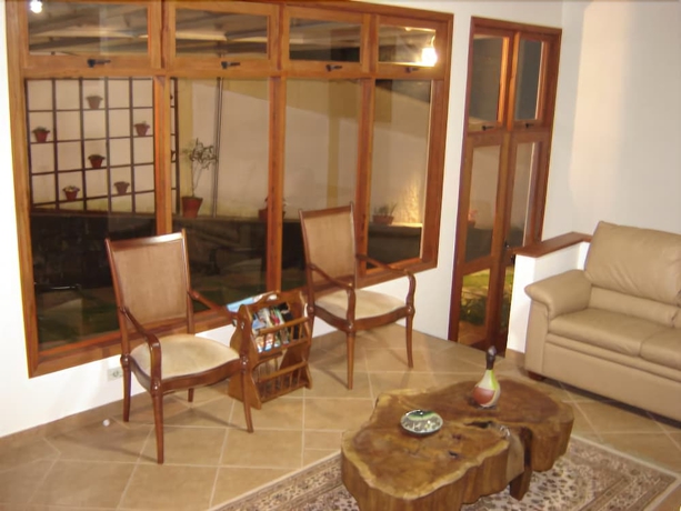 Imagen de los interiores del Hotel Pousada Condado Brasileiro. Foto 18