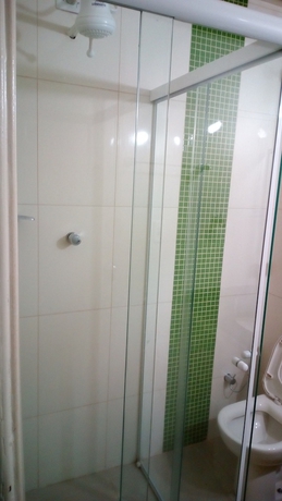 Imagen de la habitación del Hotel Pousada Confort Home Bras&iacute;lia. Foto 14