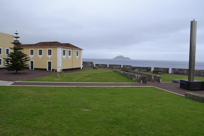Imagen de los exteriores del Hotel Pousada De Angra Do Heroismo - Forte Sao Sebastiao. Foto 8