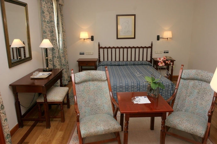 Imagen de la habitación del Hotel Pousada De Portomarin. Foto 2