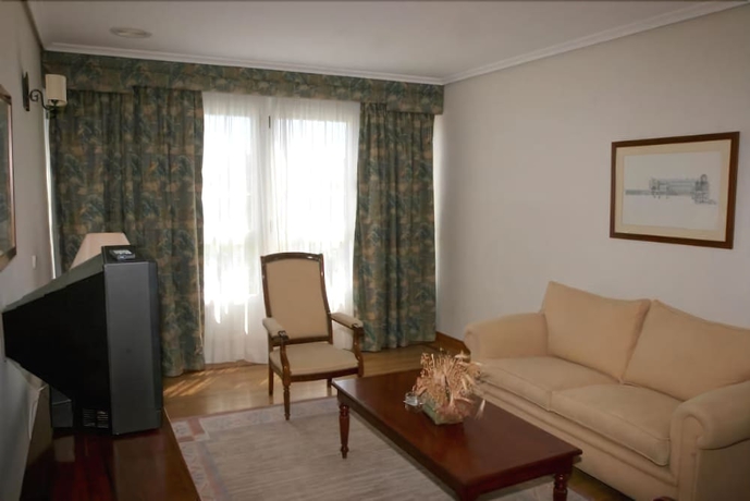 Imagen de la habitación del Hotel Pousada De Portomarin. Foto 7