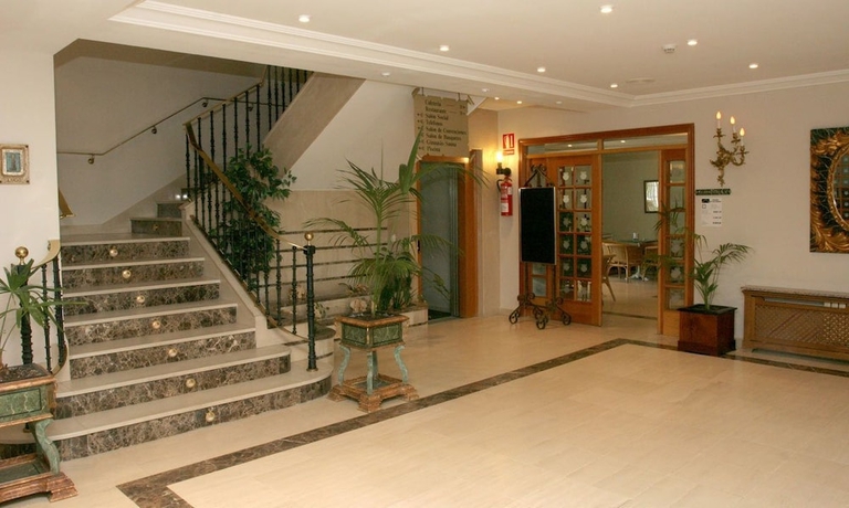 Imagen de los interiores del Hotel Pousada De Portomarin. Foto 13