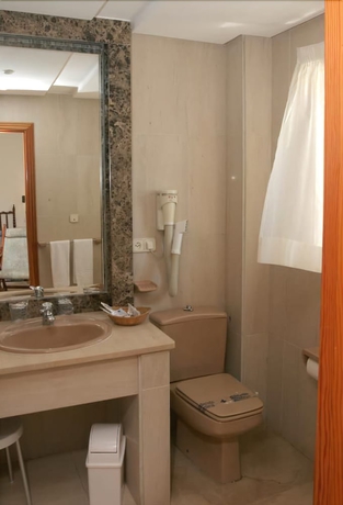 Imagen de la habitación del Hotel Pousada De Portomarin. Foto 12