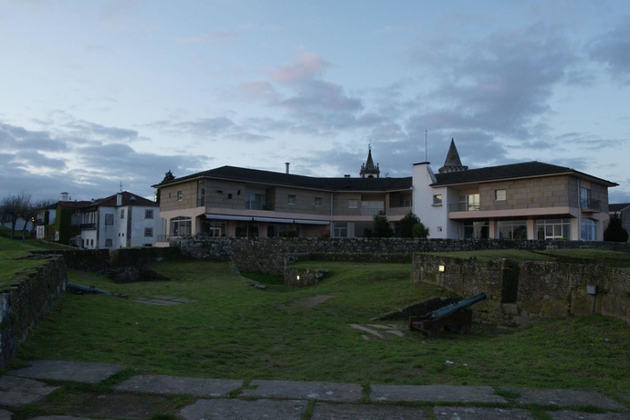 Imagen de los exteriores del Hotel Pousada De Valença. Foto 8