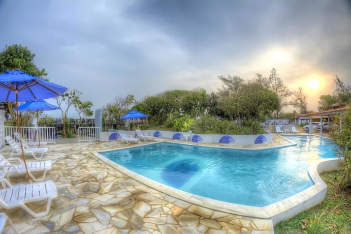 Imagen de la piscina del Hotel Pousada Deck De B&uacute;zios. Foto 15
