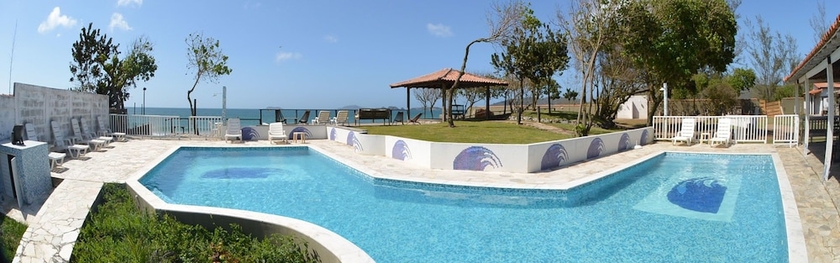 Imagen de la piscina del Hotel Pousada Deck De B&uacute;zios. Foto 18