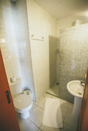 Imagen de la habitación del Hotel Pousada Del Rey, Maca&eacute;. Foto 16