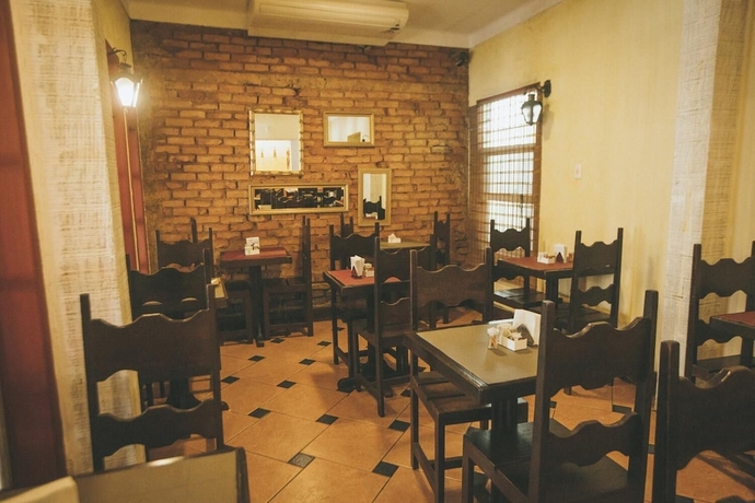 Imagen del bar/restaurante del Hotel Pousada Del Rey, Maca&eacute;. Foto 6