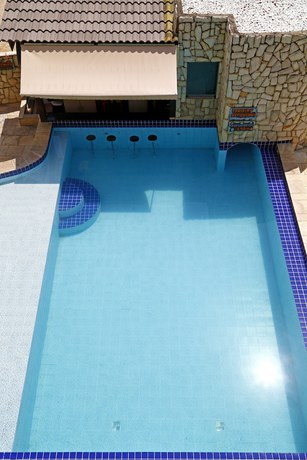 Imagen de la piscina del Hotel Pousada Doce Cabana. Foto 18