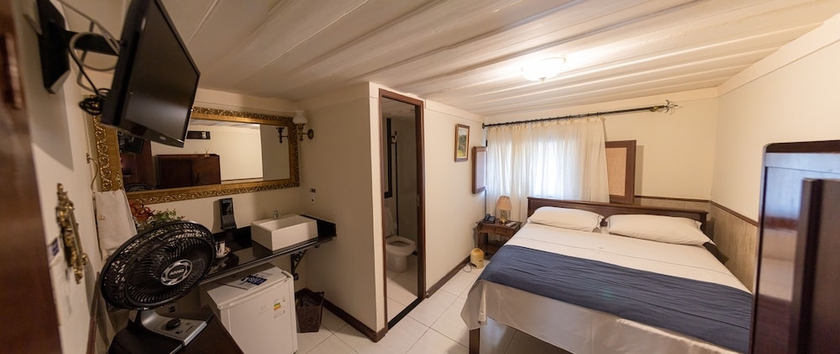 Imagen de la habitación del Hotel Pousada Dom Petr&oacute;polis. Foto 9