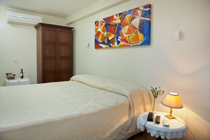 Imagen de la habitación del Hotel Pousada Dos Quatro Cantos. Foto 22