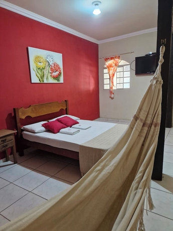 Imagen de la habitación del Hotel Pousada Encantus Penedo. Foto 2