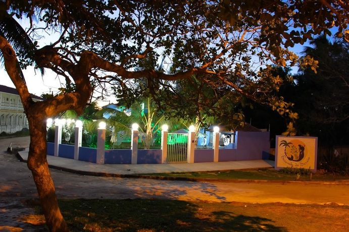 Imagen del bar/restaurante del Hotel Pousada Enseada Da Sereia. Foto 4