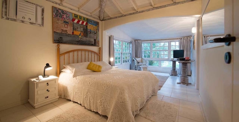 Imagen de la habitación del Hotel Pousada Enseada Das Gar&ccedil;as. Foto 3