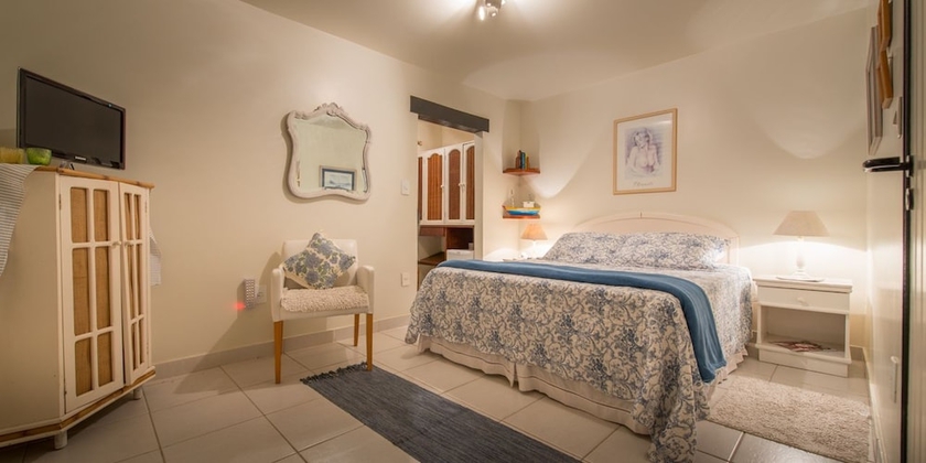 Imagen de la habitación del Hotel Pousada Enseada Das Gar&ccedil;as. Foto 5