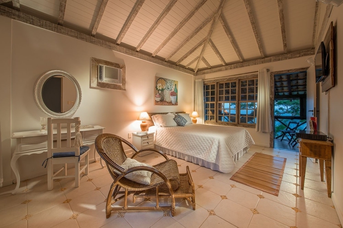 Imagen de la habitación del Hotel Pousada Enseada Das Gar&ccedil;as. Foto 13