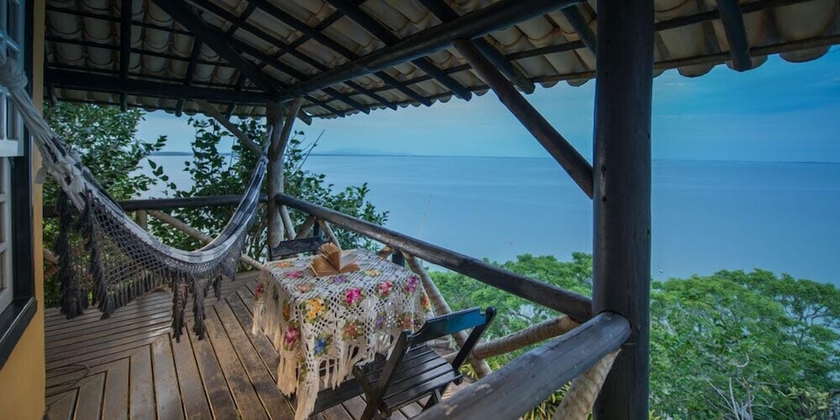 Imagen de la habitación del Hotel Pousada Enseada Das Gar&ccedil;as. Foto 17